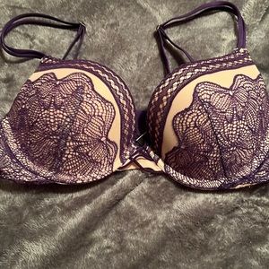Victoria Secret Very Sexy Push up bra.